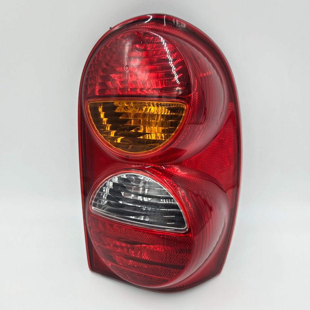 02-04 Jeep Liberty Right Passenger TailLight Lamp OEM RH Bulbs Included
